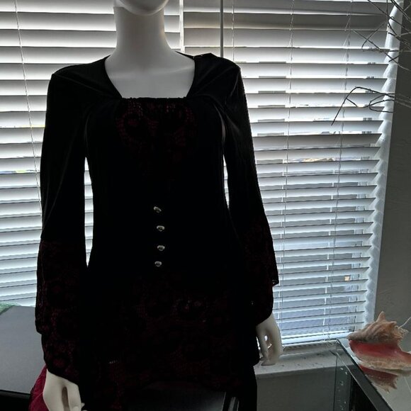 Goth Fun Witch Spooky Halloween top Medium Up to 34 Bust NEW  Hal1 - Picture 1 of 4